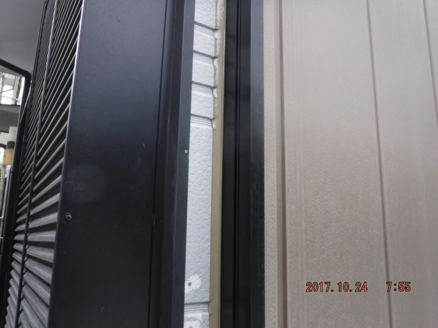 10月23日 シーリング（打ち増し）｜津久見市S様邸