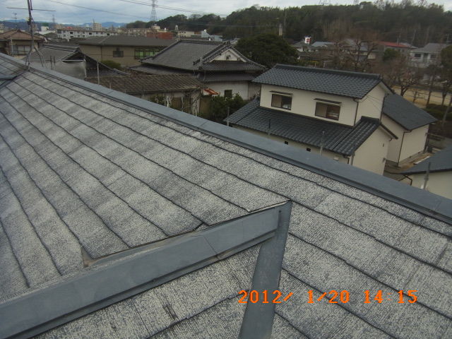 交換前の屋根の棟包み板金