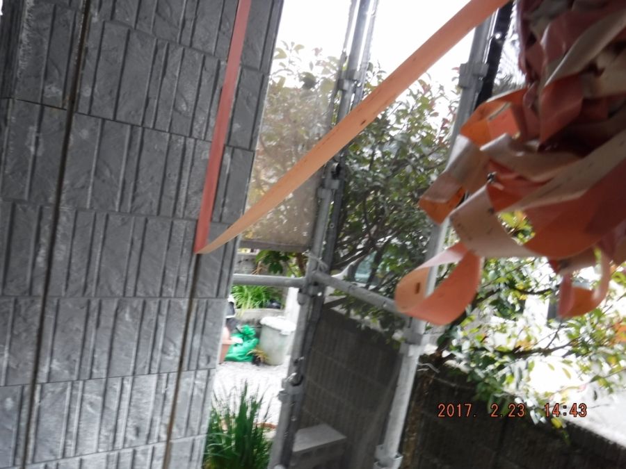 ガムテープ撤去作業