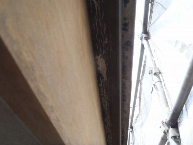 電動工具が入らない広小舞に残る旧塗膜
