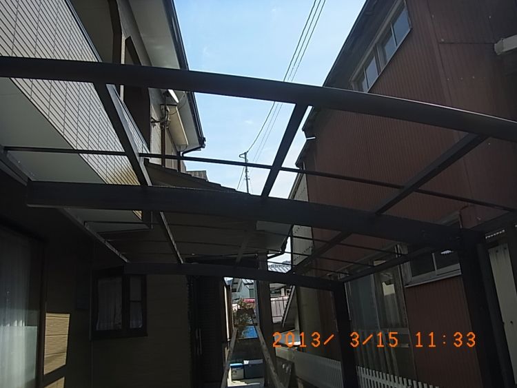 カーポート屋根板の復旧 作業前
