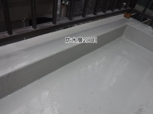 立ち上がり部のウレタン防水2回目