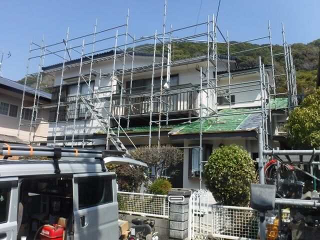 足場のメッシュシートを外したO様宅